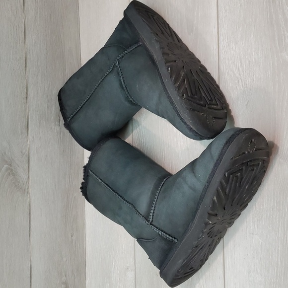 Ugg Australia Women Classic Short II Sheepskin Leather boots shoes sz 8 - Picture 7 of 14